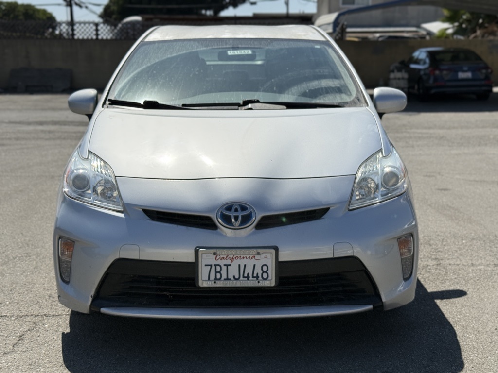 2013 Toyota Prius Three photo 2