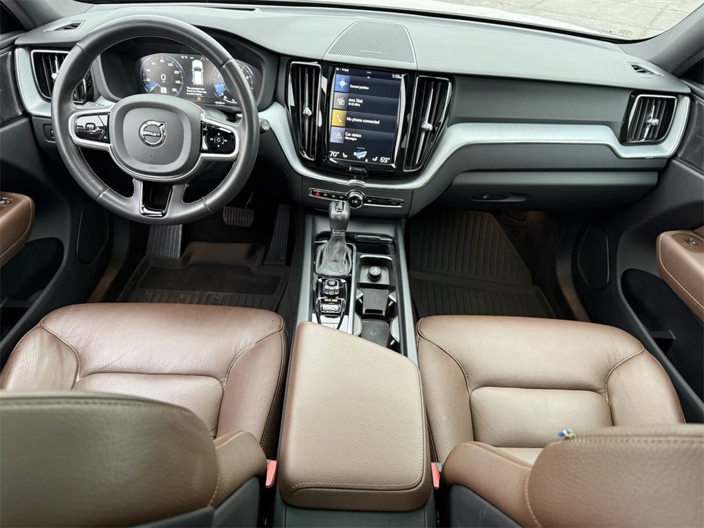 2020 VOLVO XC60 - Image 28