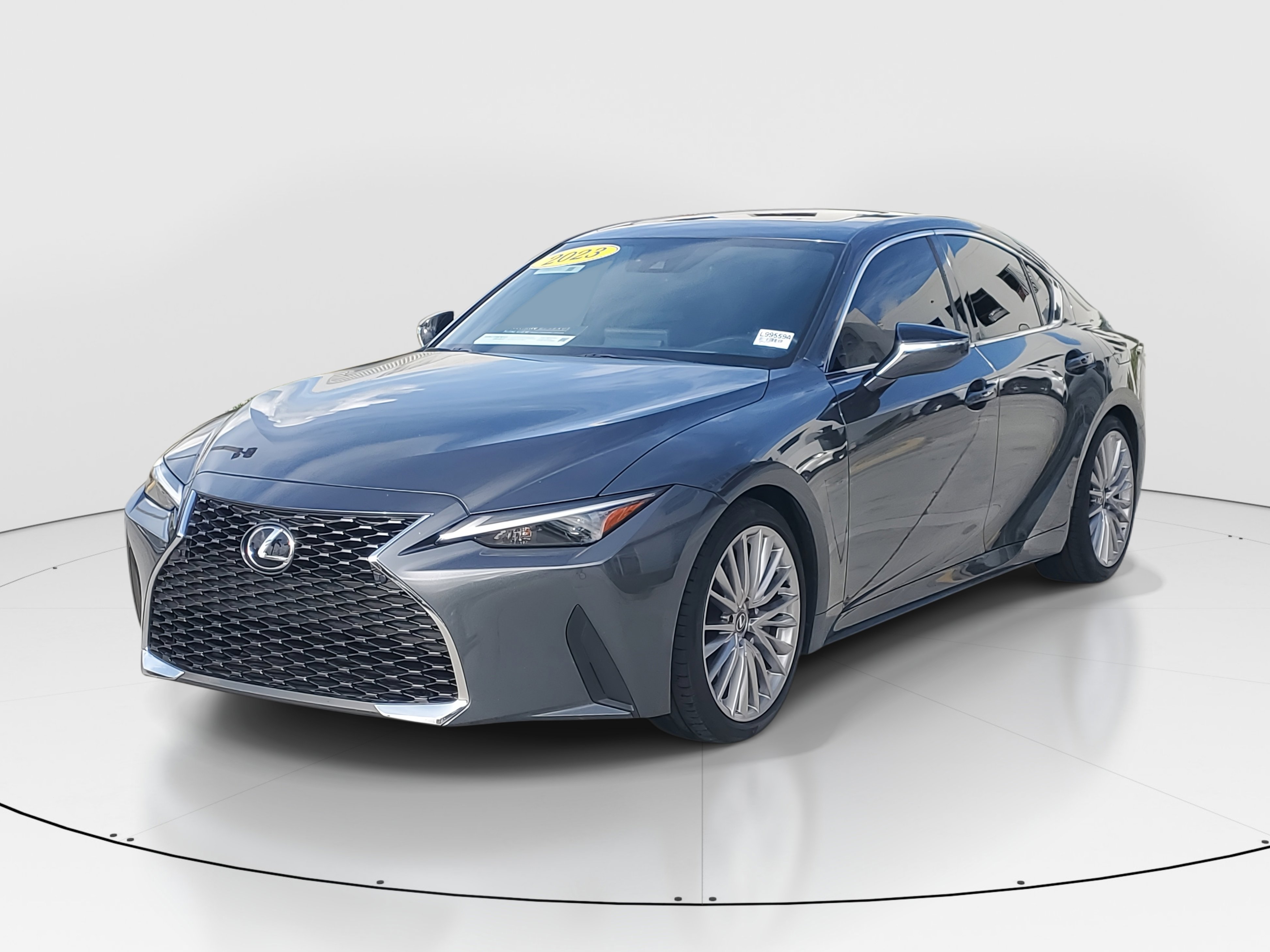 2023 Lexus IS 300 photo 4