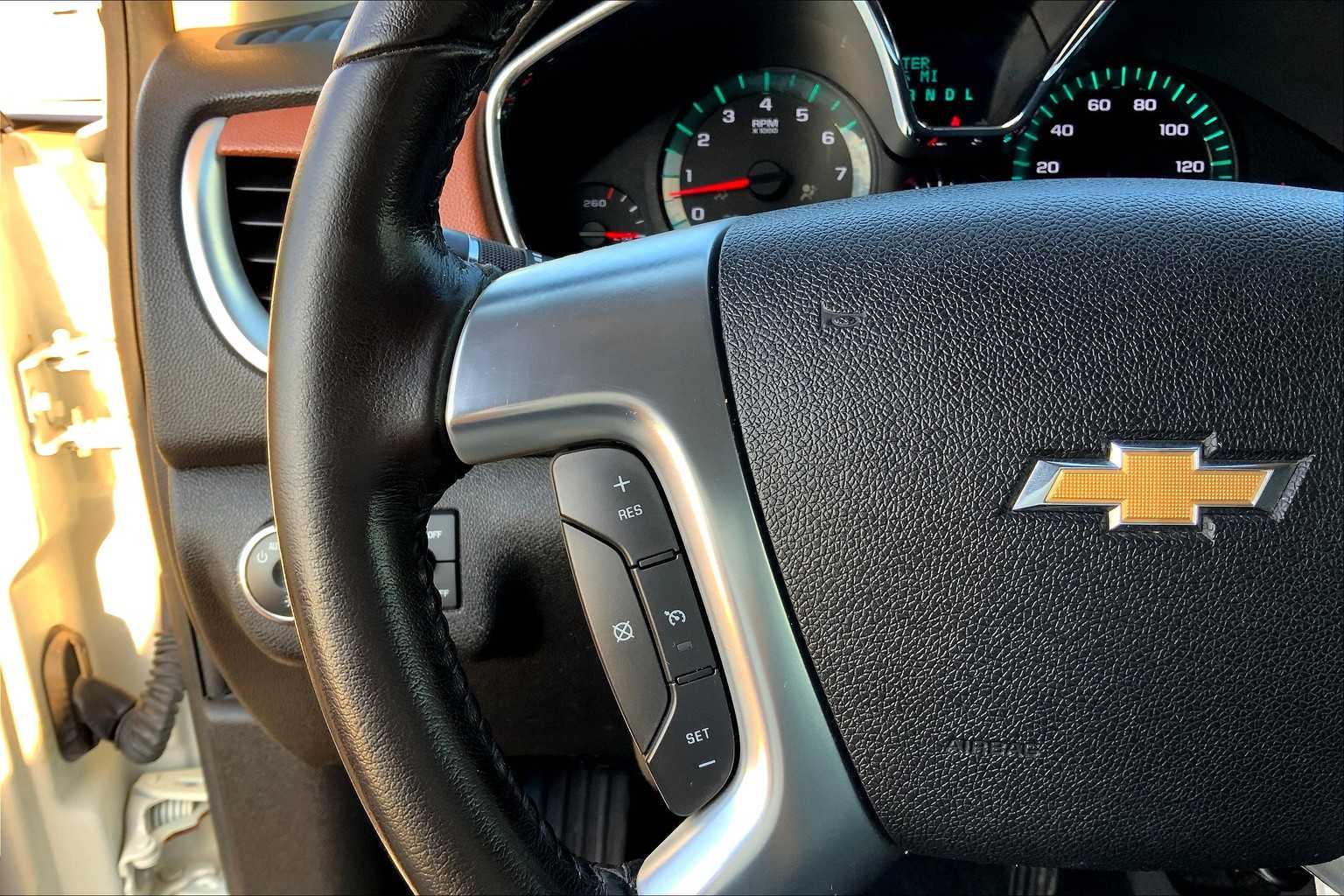 2015 Chevrolet Traverse 1LT photo 21