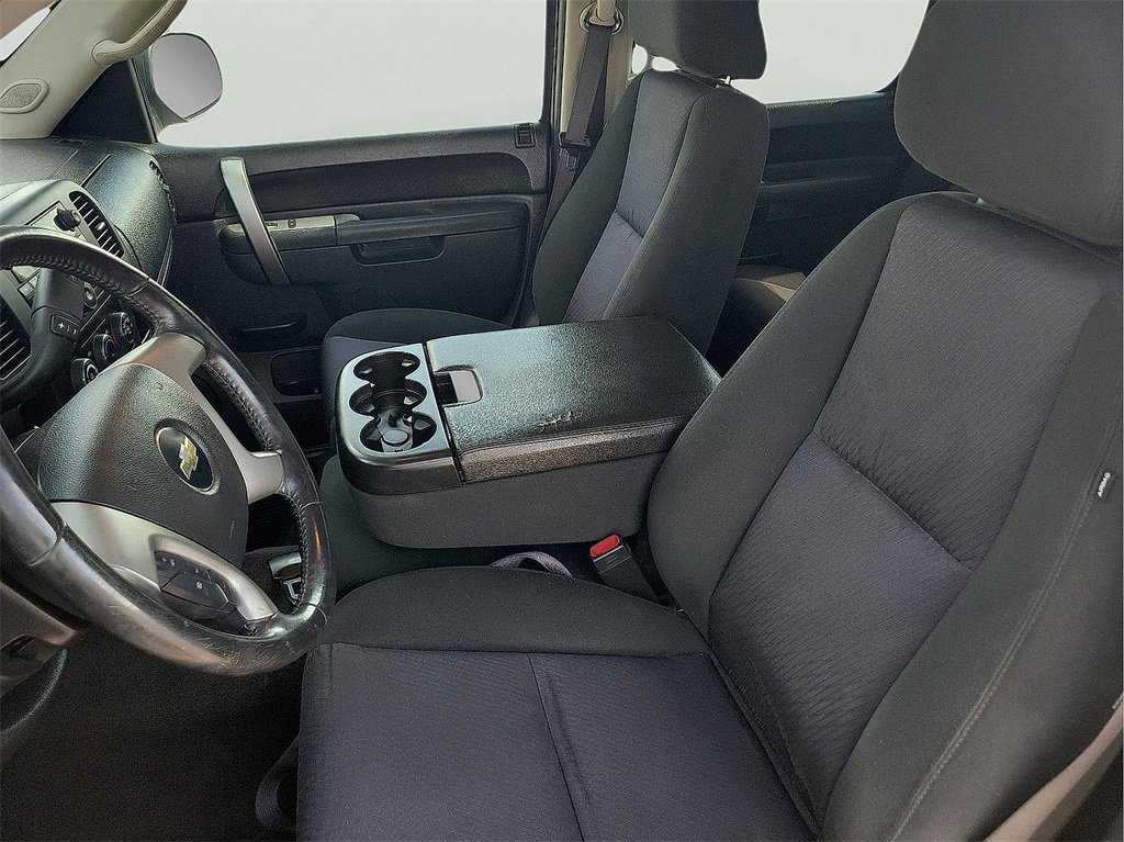 2013 Chevrolet Silverado 1500 LT photo 13