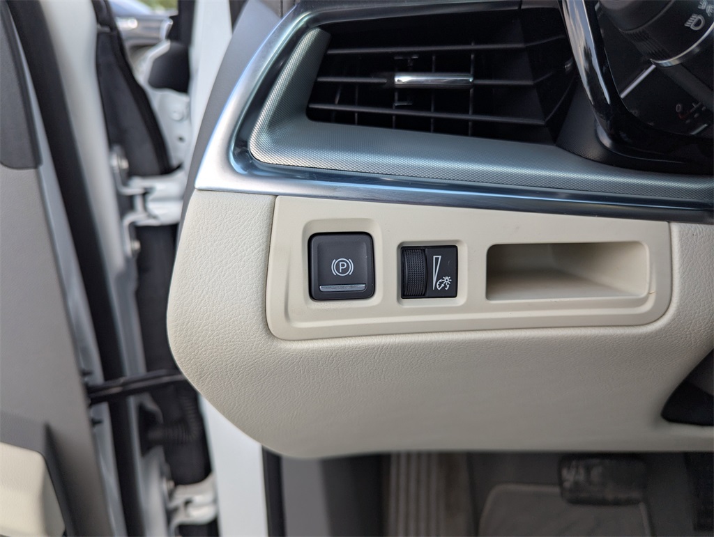 2022 Cadillac XT5 Premium Luxury photo 16