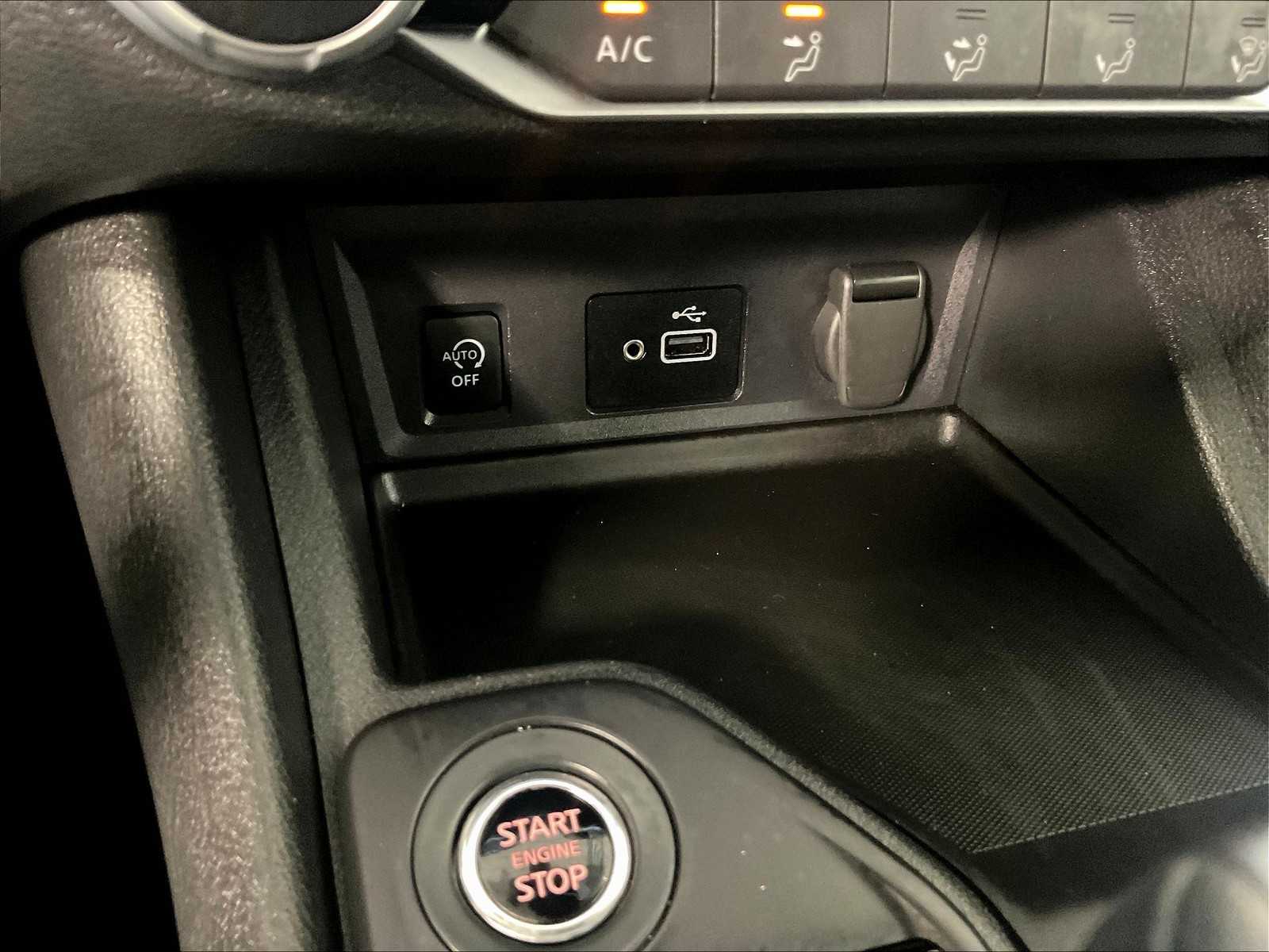2024 Nissan Sentra S photo 26