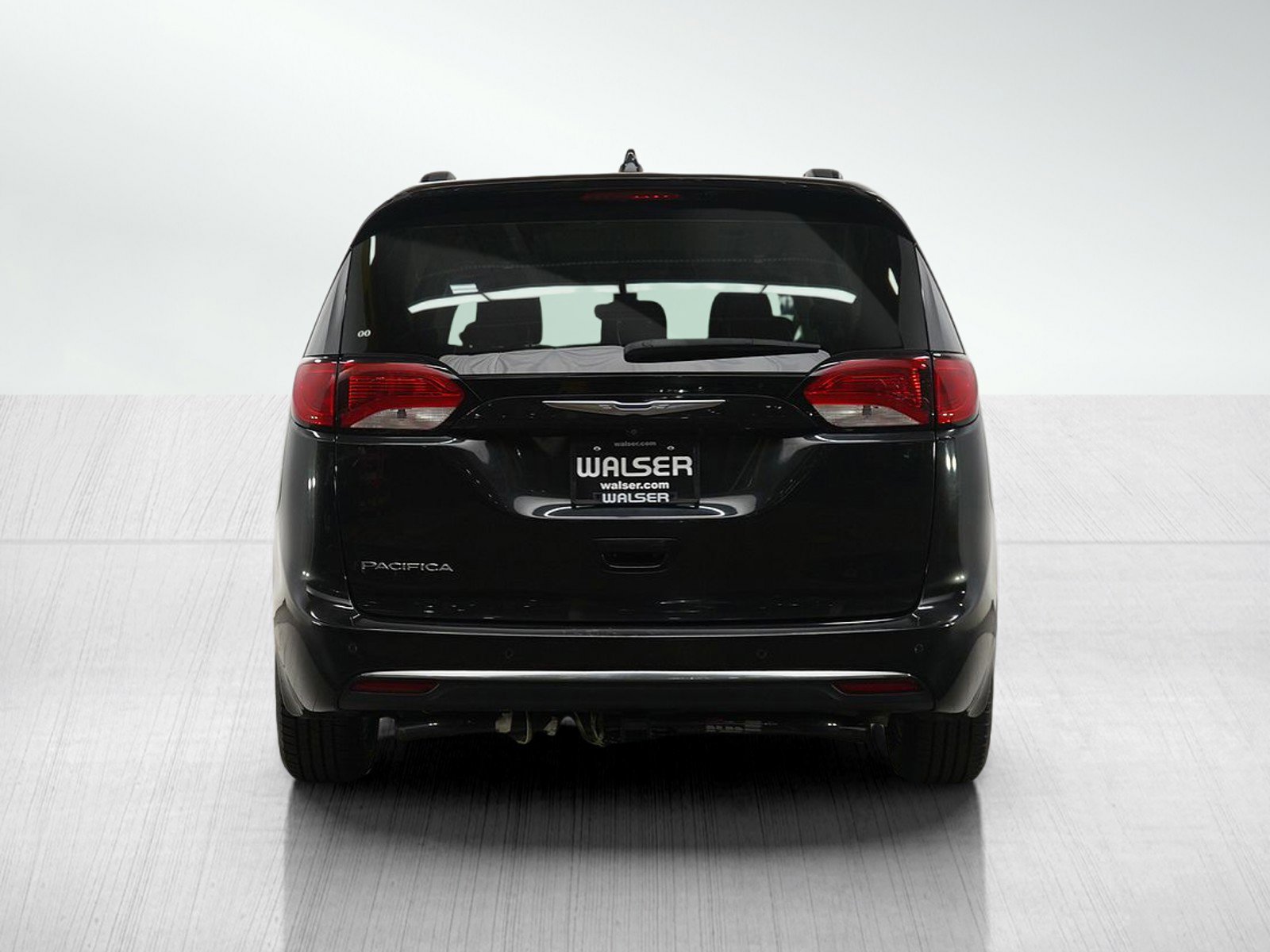 2017 Chrysler Pacifica Touring L photo 4