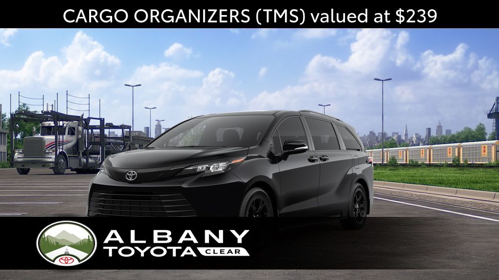 2026 Toyota Sienna Woodland Edition's photo
