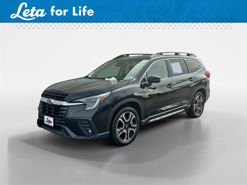 2023 Subaru Ascent Limited's photo