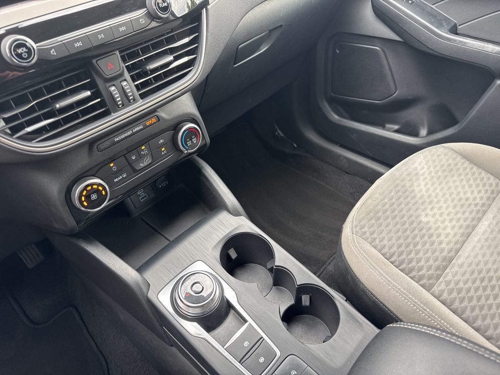 2022 Ford Escape SE photo 15