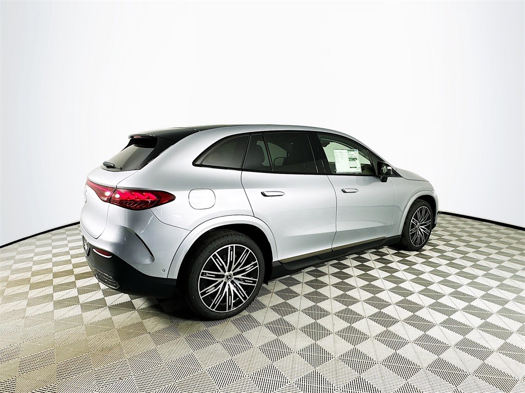 2026 Mercedes Benz EQE SUV photo 7