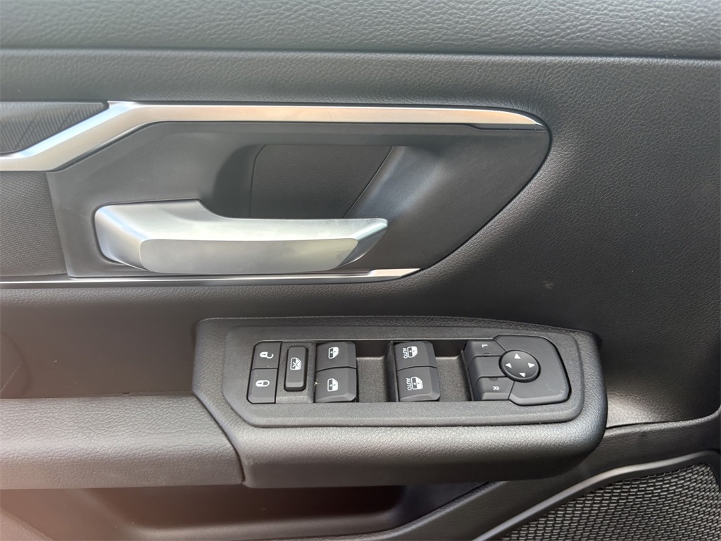 2025 Ram 1500 Big Horn photo 15