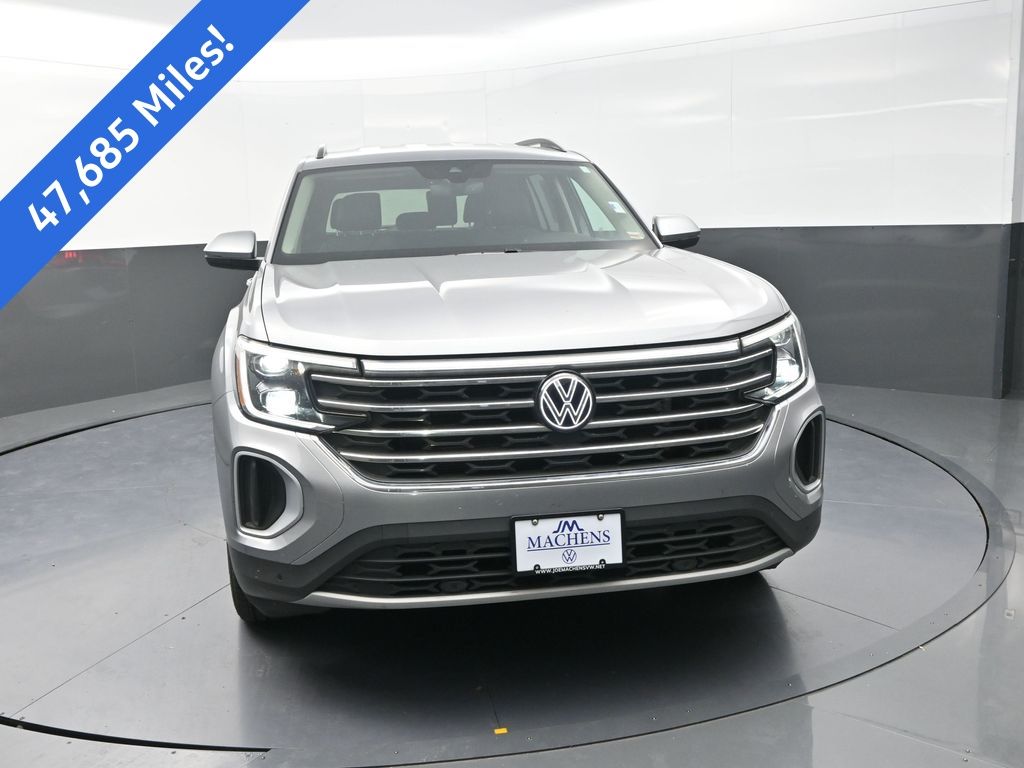 2024 Volkswagen Atlas SE Technology photo 2