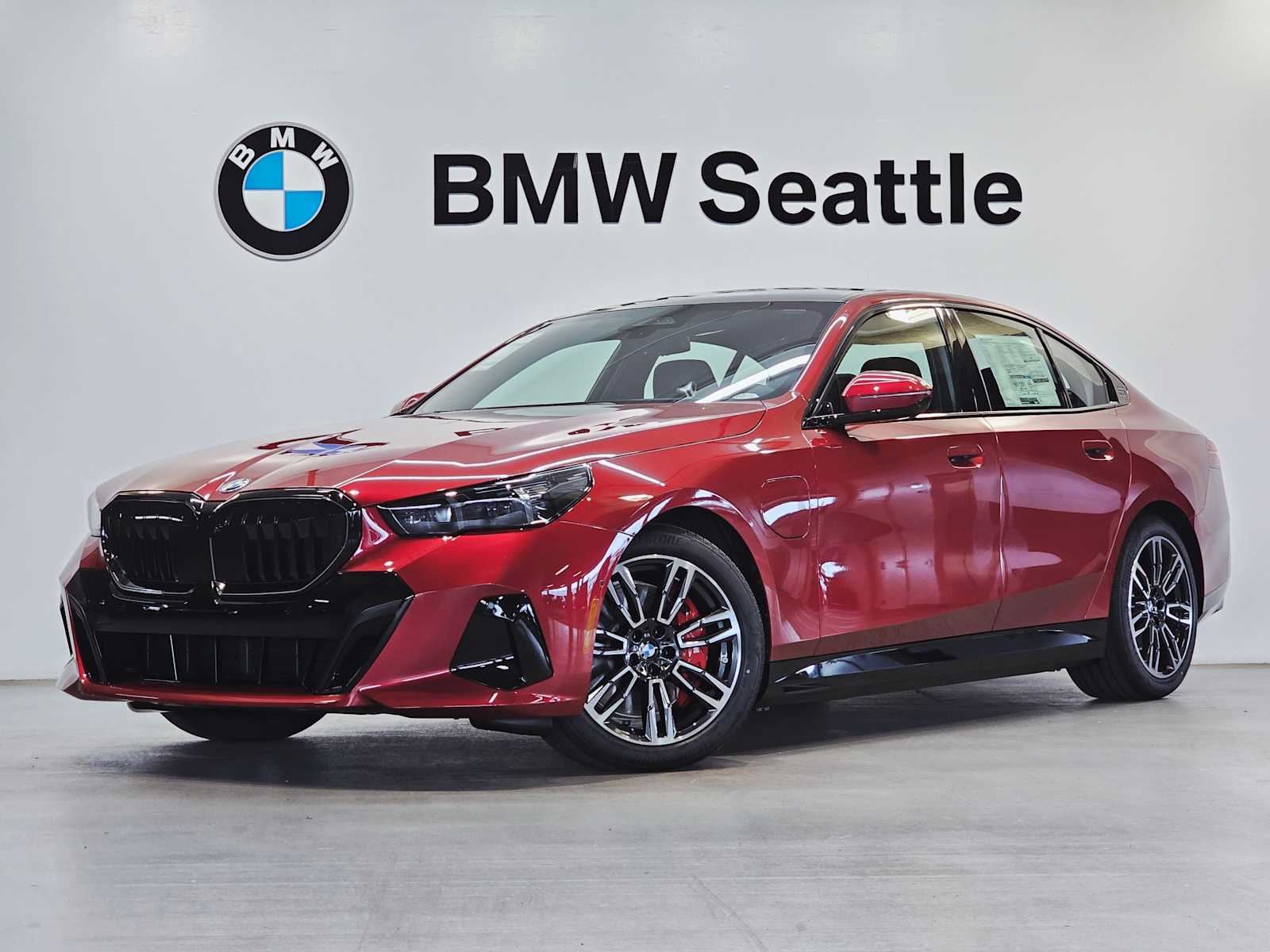 2026 BMW 5 Series 550e's photo