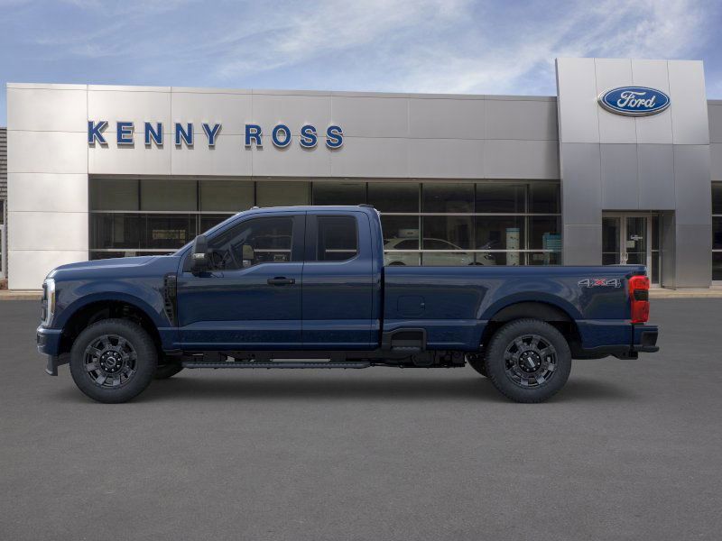 2025 Ford F-350 XL photo 3