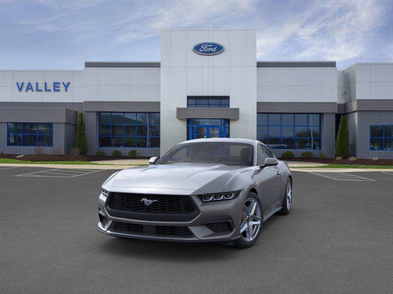 2025 Ford Mustang EcoBoost photo 3