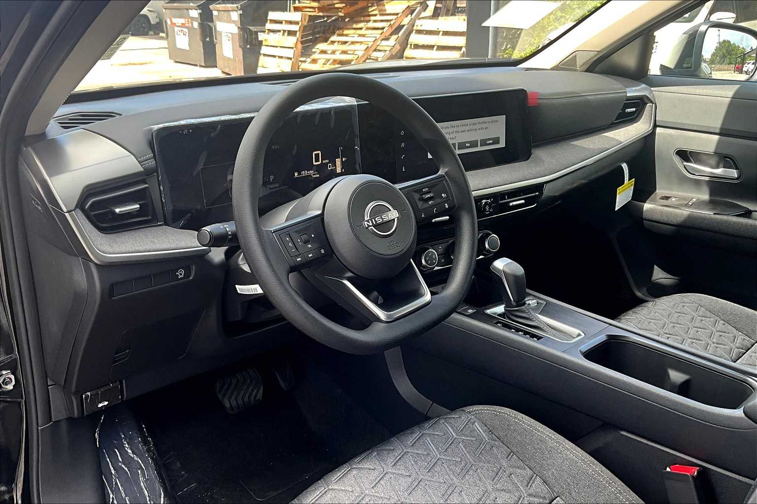 2025 Nissan Kicks SV photo 10