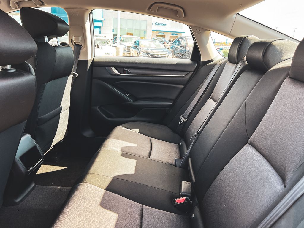 2020 Honda Accord LX photo 24