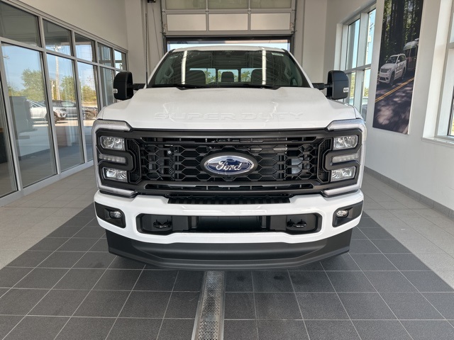 2026 Ford F-350 XL photo 2
