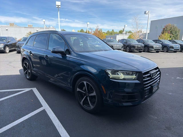 2019 Audi Q7 55 Prestige photo 2