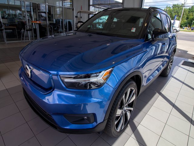Used 2021 Volvo XC40 Recharge with VIN YV4ED3UR8M2544371 for sale in Davison, MI