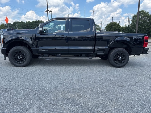2025 Ford F-350 photo 7