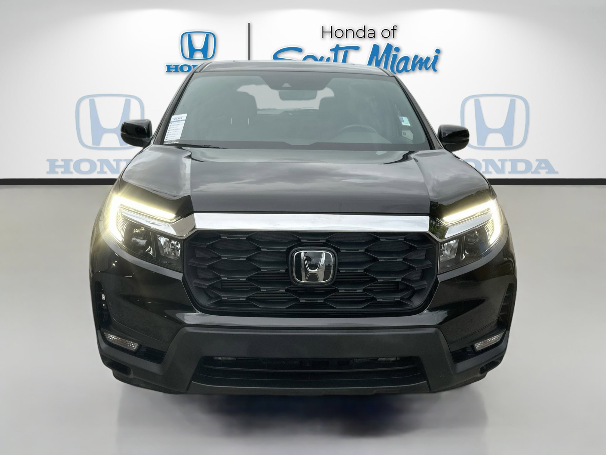 2023 Honda Passport EX-L photo 2