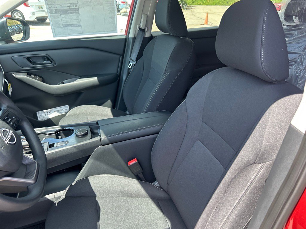 2026 Nissan Rogue S photo 2