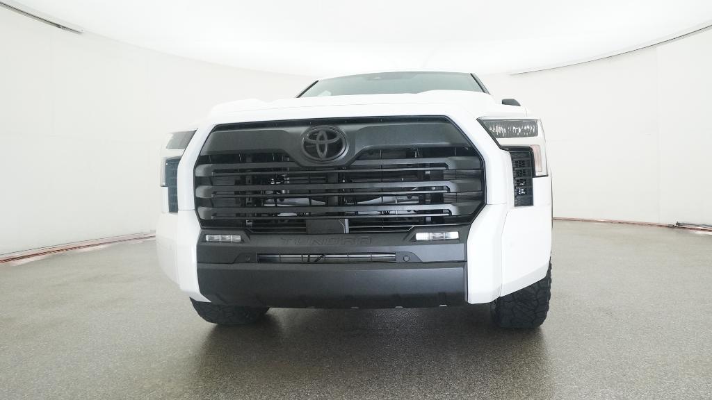 2026 Toyota Tundra SR5 CrewMax photo 2
