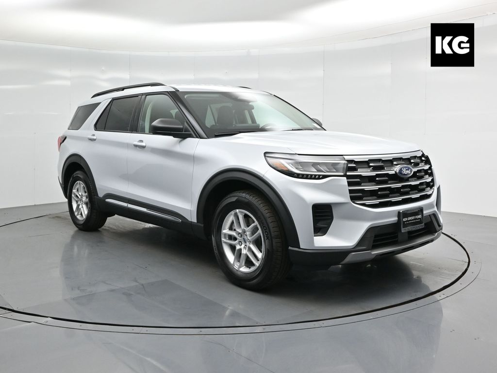 2025 Ford Explorer Active's photo