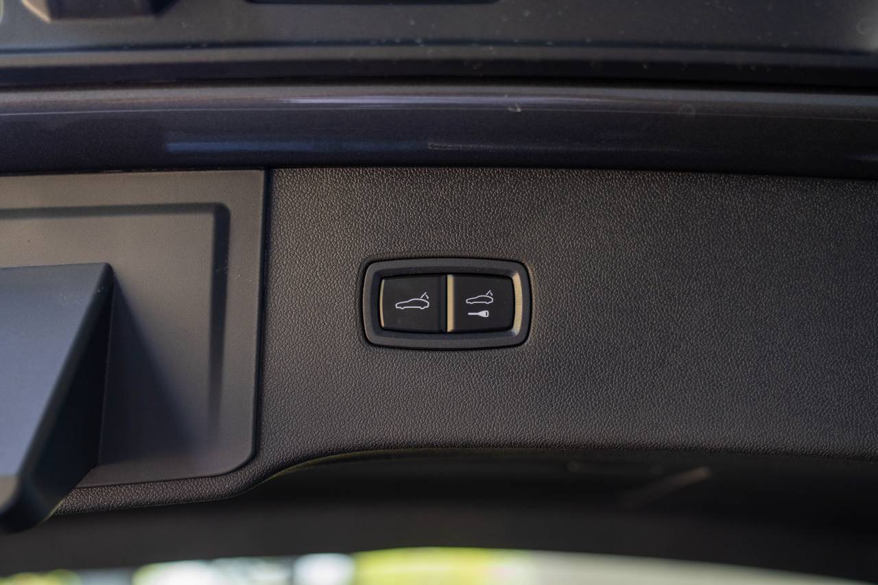 2025 Porsche Cayenne GTS photo 32