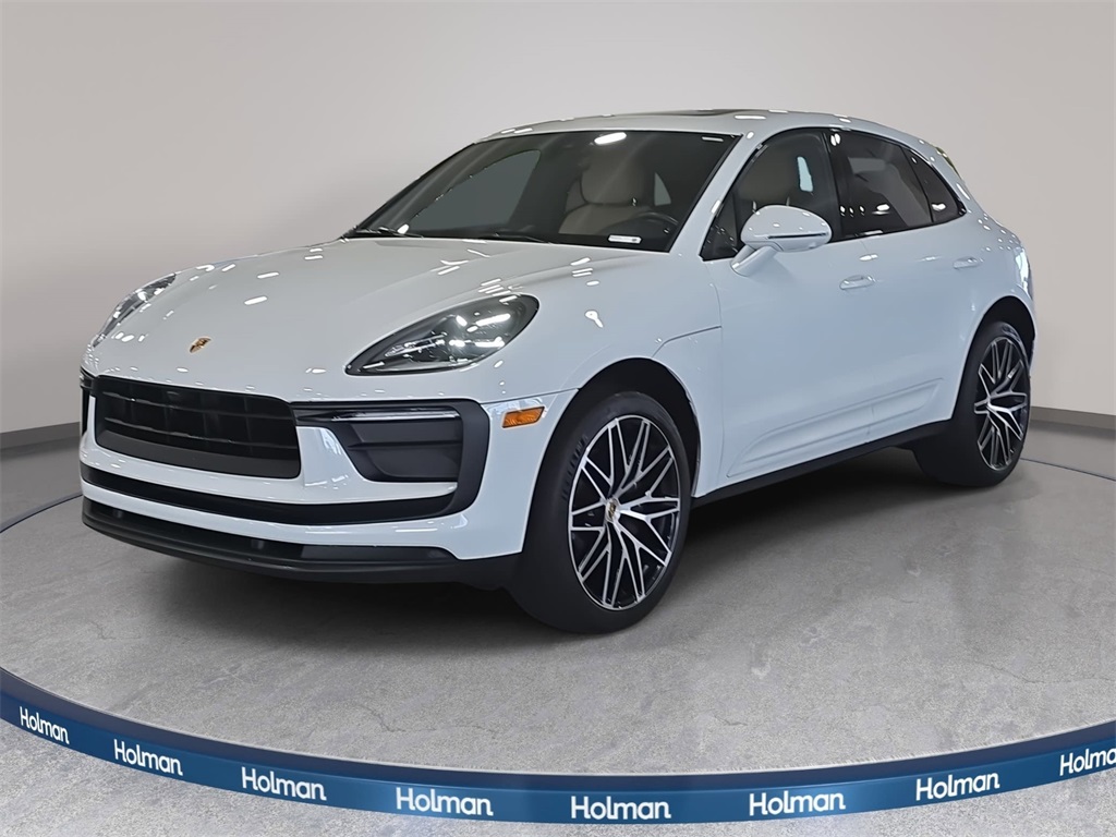2022 Porsche Macan Base