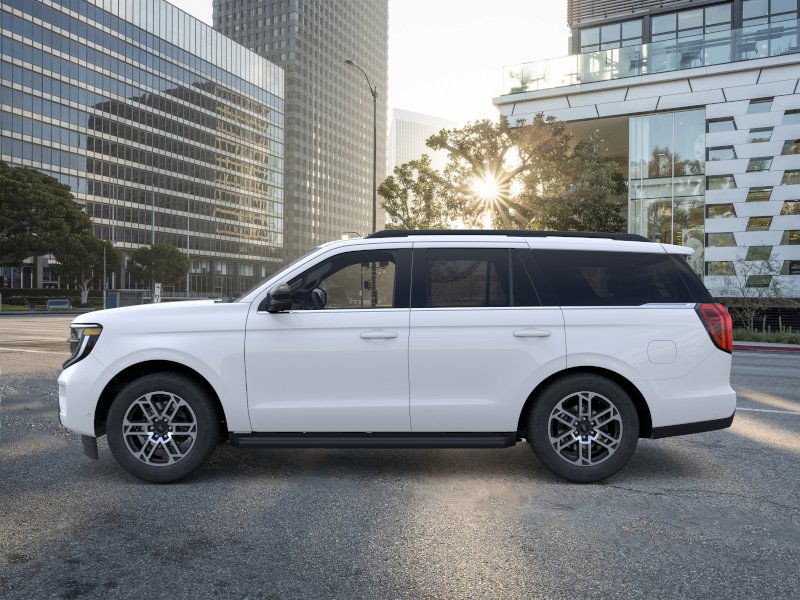2025 Ford Expedition photo 4