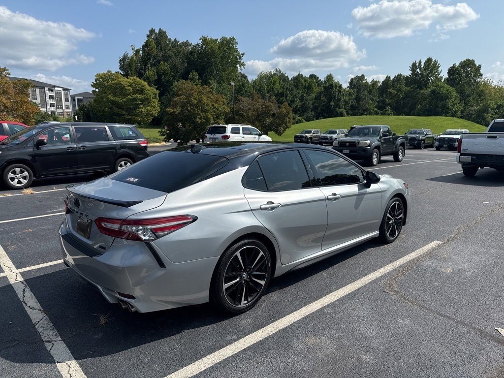 2019 Toyota Camry XSE photo 2