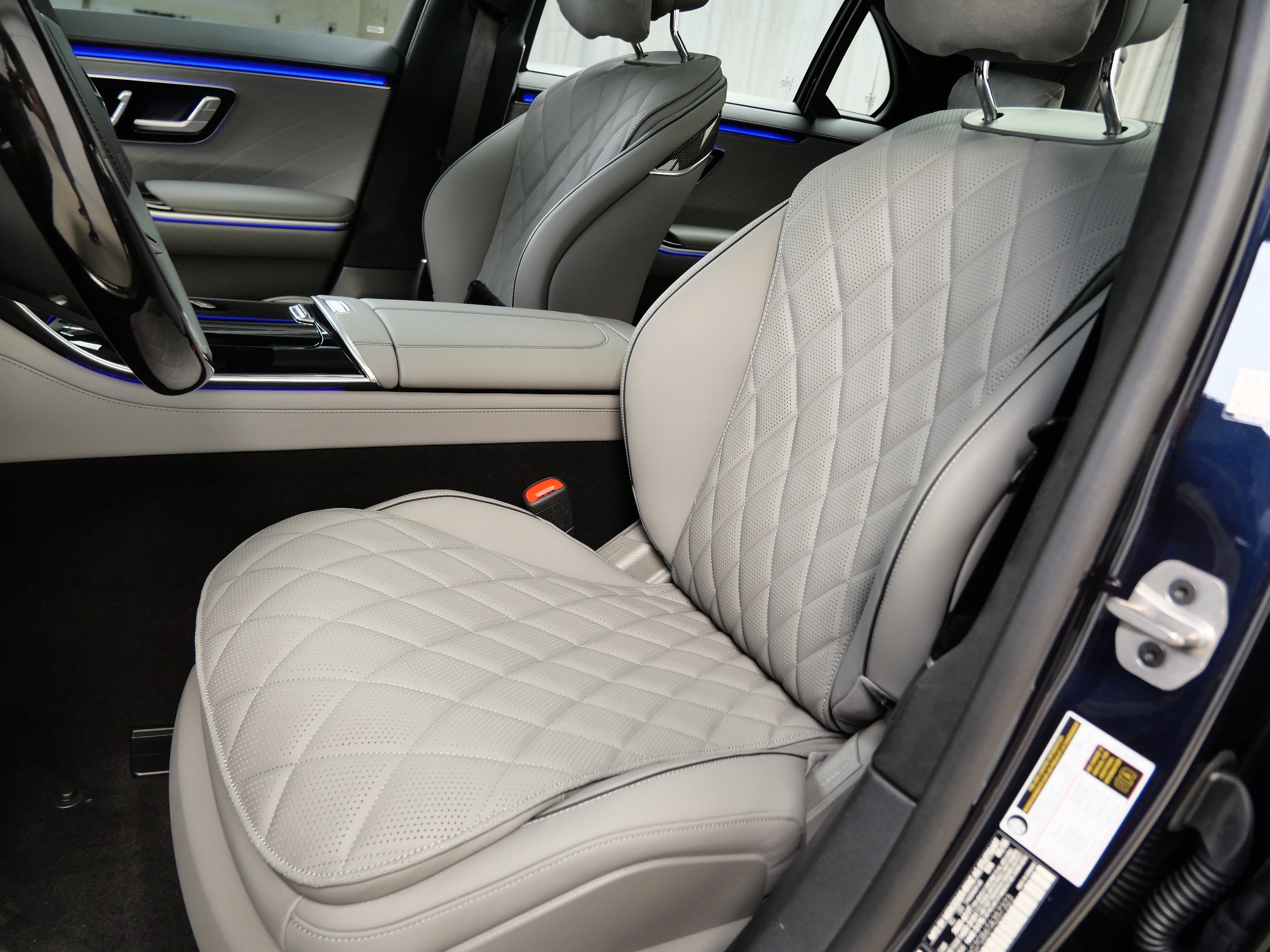 2026 Mercedes Benz S 580 4MATIC photo 2
