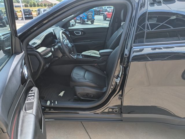 2024 Jeep Compass Trailhawk photo 8