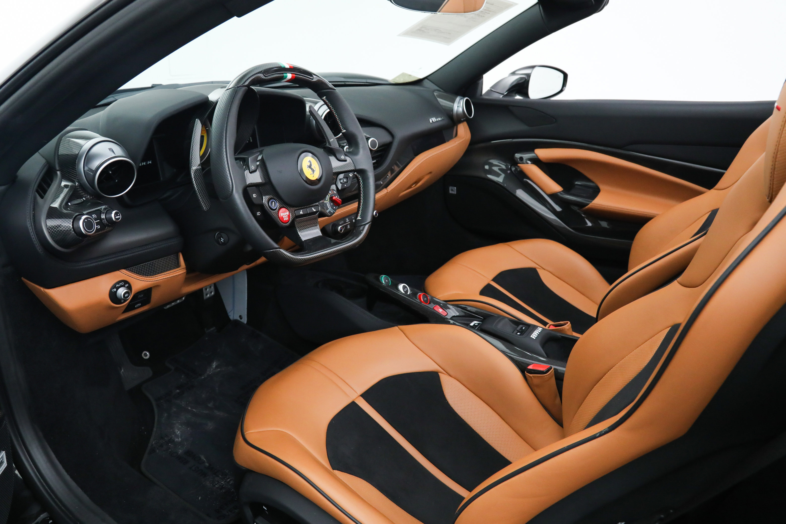 2023 Ferrari F8 Spider photo 2