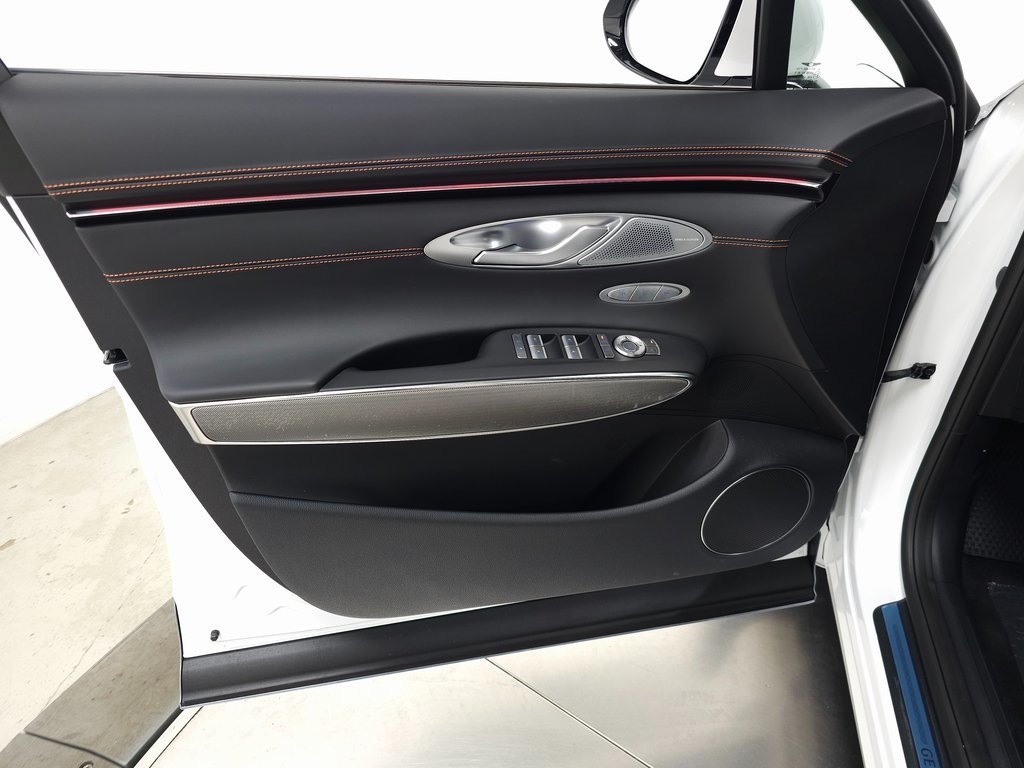 2026 Genesis GV70 3.5T Sport Advanced photo 5