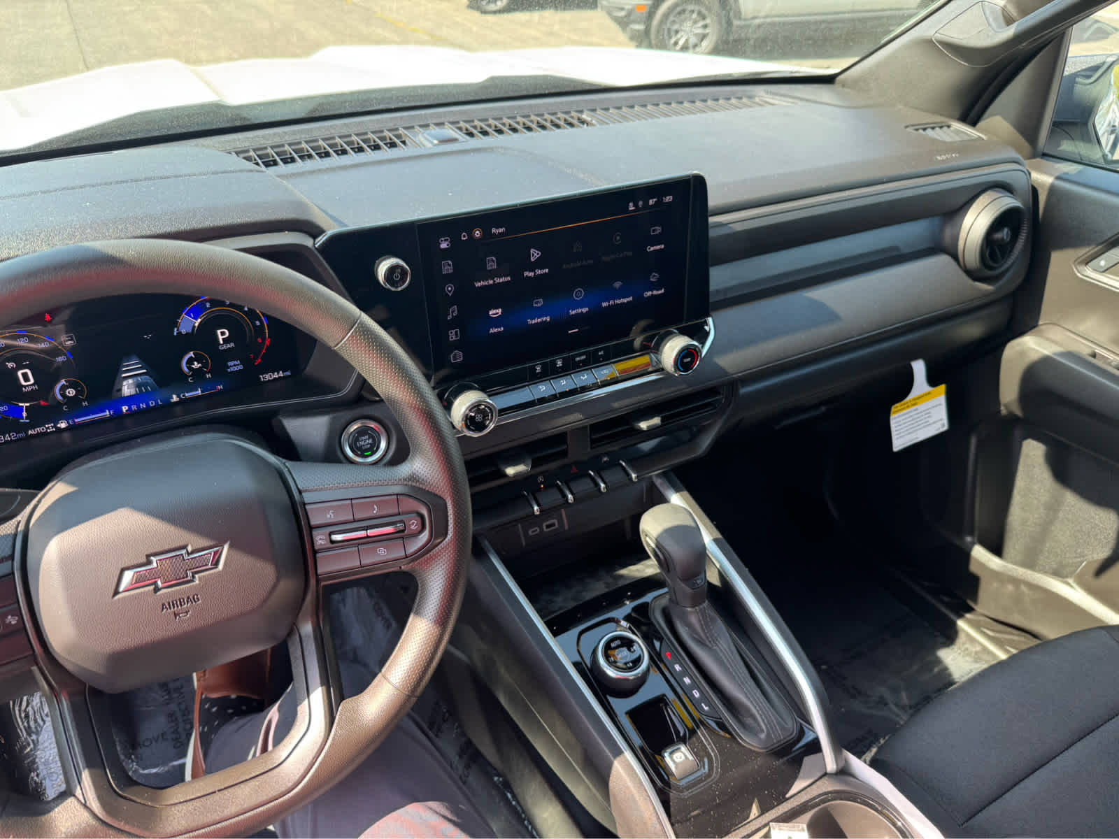 2024 Chevrolet Colorado Trail Boss photo 24