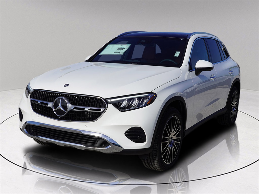 2026 Mercedes Benz GLC 300 photo 3