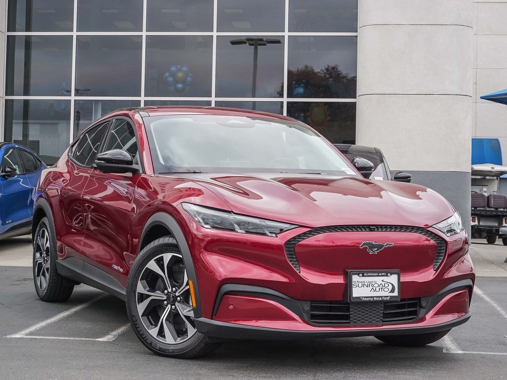 2025 Ford Mustang Mach-E Select AWD's photo