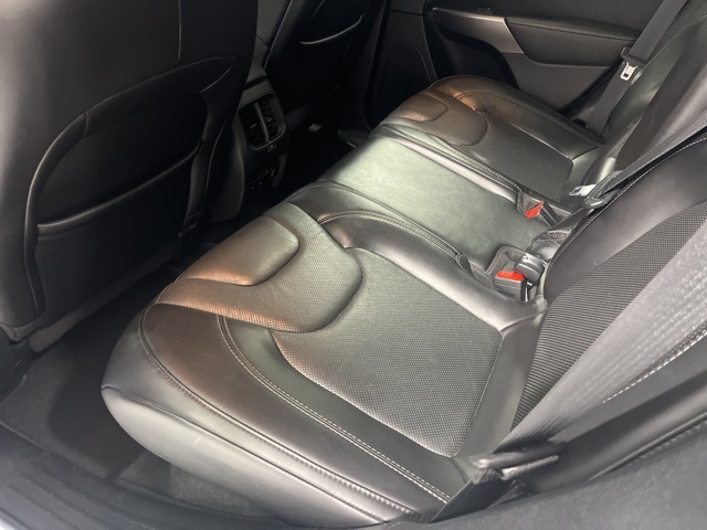 2020 Jeep Cherokee Limited photo 32