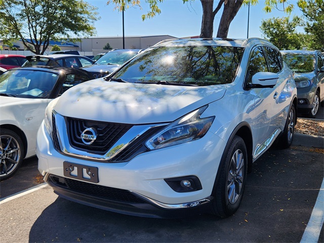 2018 Nissan Murano SL photo 2