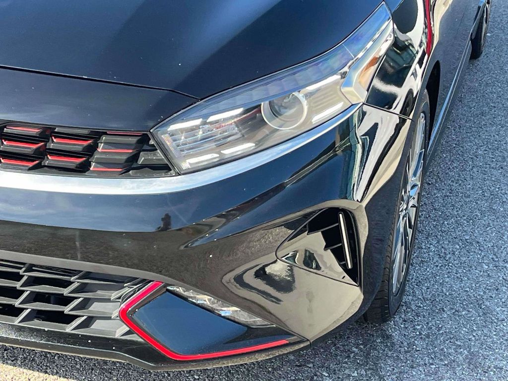 2022 Kia Forte GT-Line photo 30