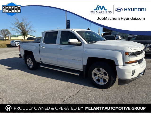 2018 Chevrolet Silverado 1500 LT photo 3