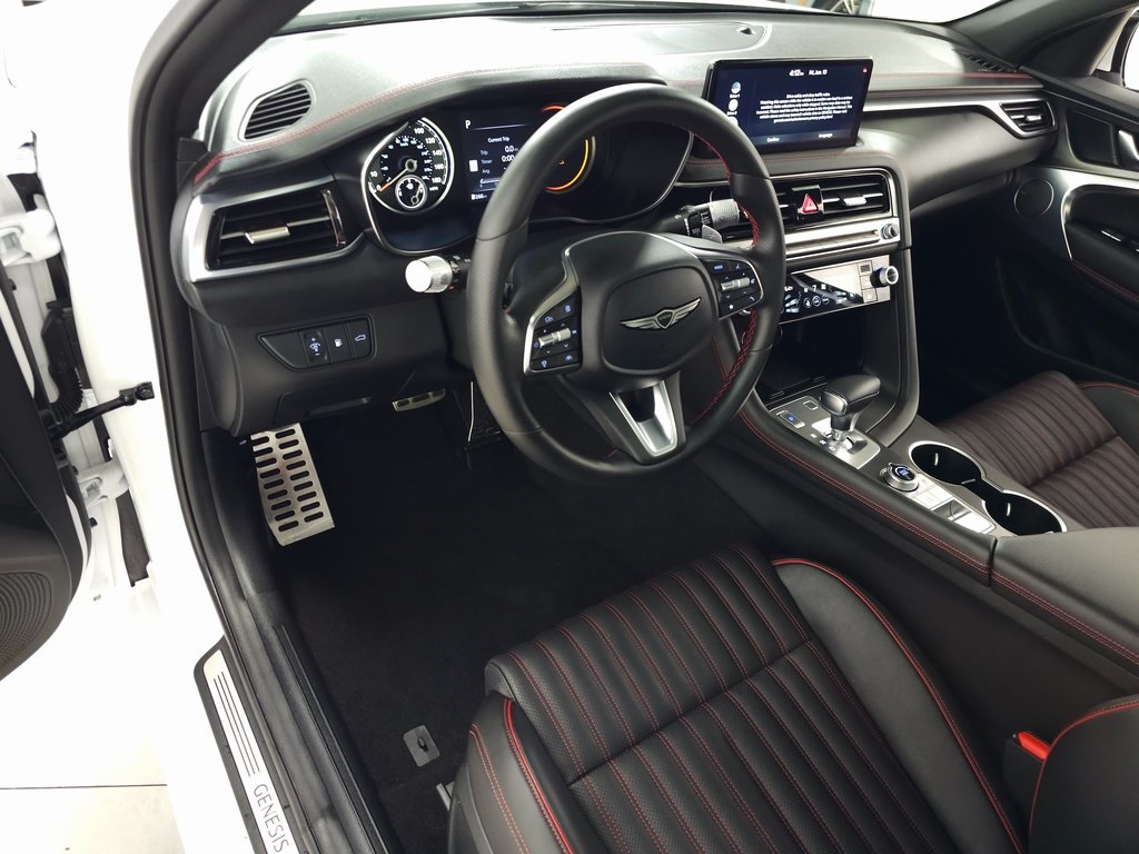 2025 Genesis G70 2.5T Sport Prestige photo 16