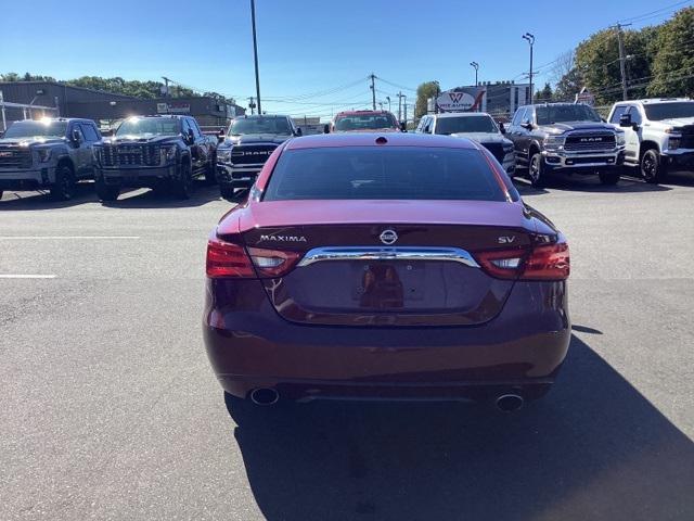 2018 Nissan Maxima SV photo 4