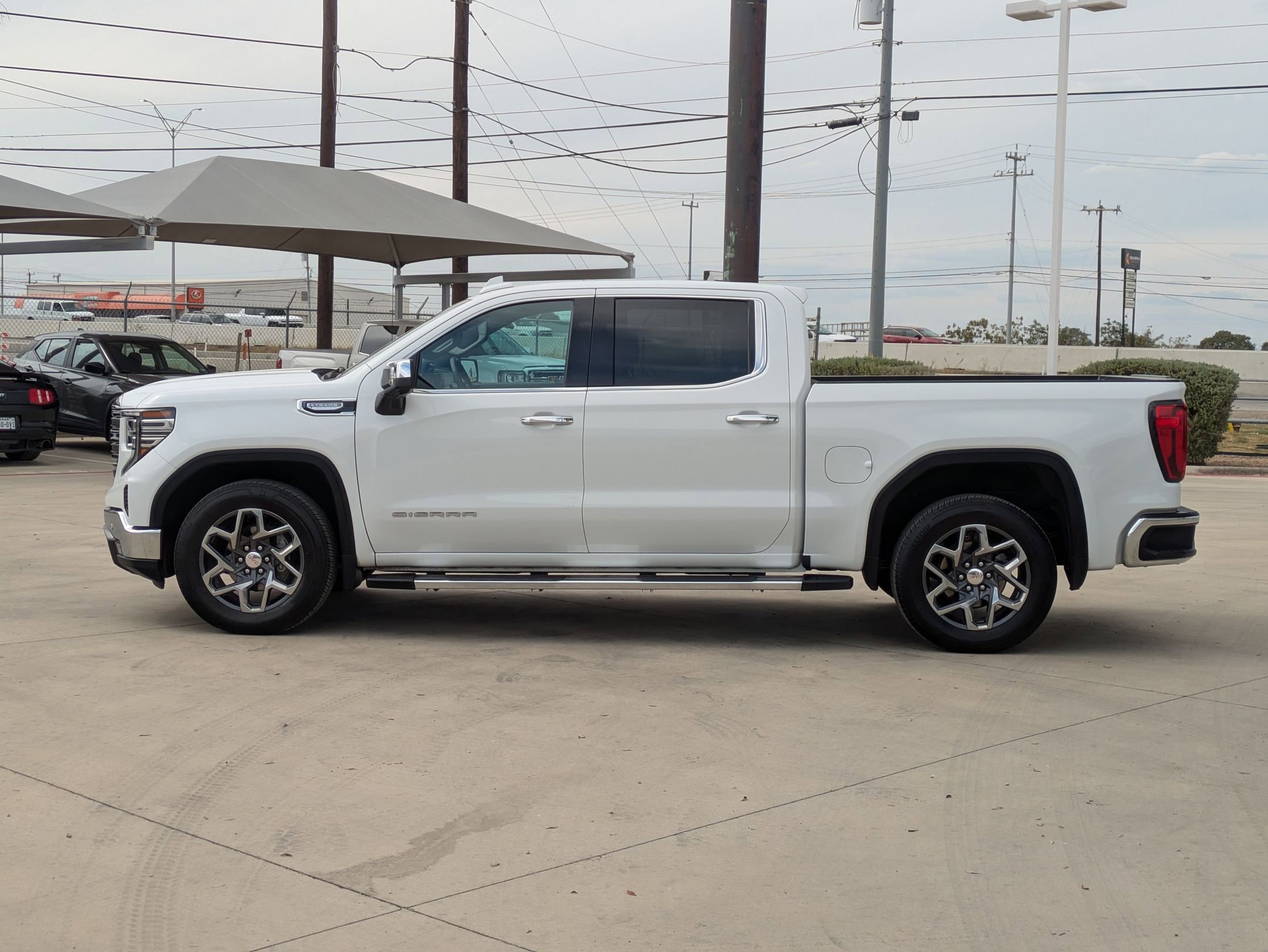 2024 Gmc Sierra 1500 SLT photo 6