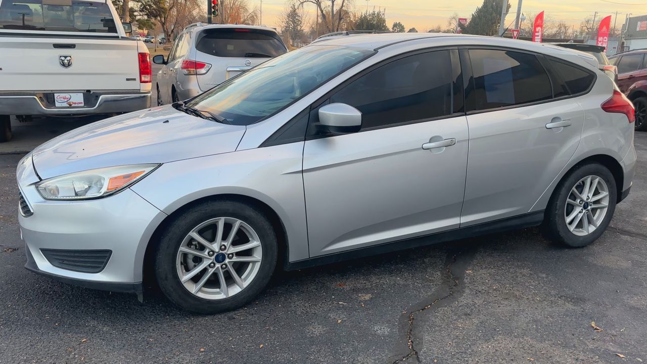 2018 Ford Focus SE photo 3