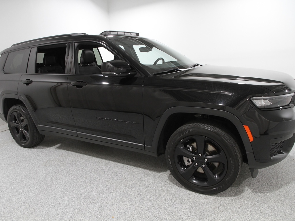 2023 Jeep Grand Cherokee L Altitude's photo