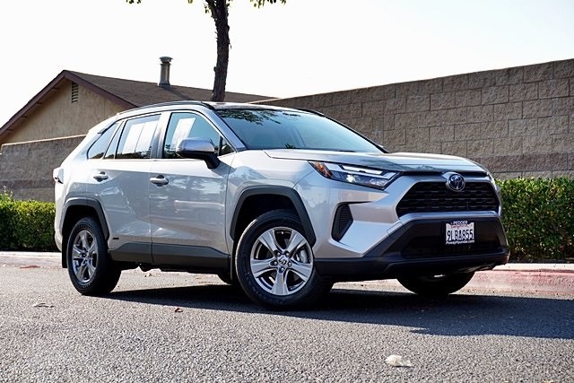 2024 Toyota RAV4 Hybrid XLE