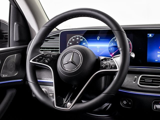 2026 Mercedes Benz GLS 450 4MATIC photo 16