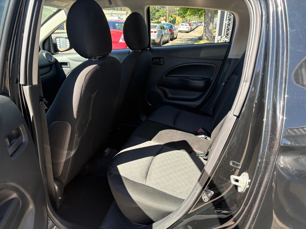 2021 Mitsubishi Mirage ES photo 26